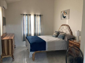 Immaculate 2-Bed House in Discovery Bay